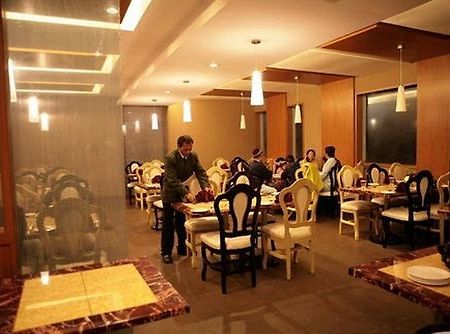 Deccan Plaza Hotel - Ooty Luaran gambar