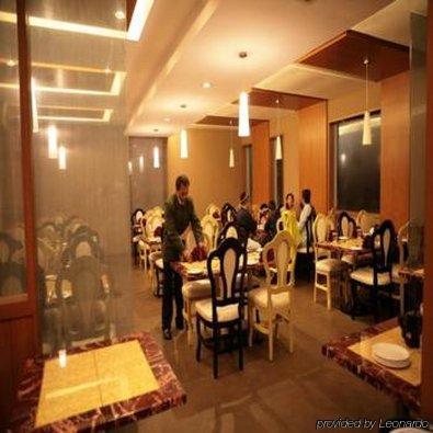 Deccan Plaza Hotel - Ooty Luaran gambar