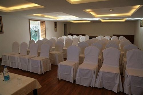 Deccan Plaza Hotel - Ooty Luaran gambar